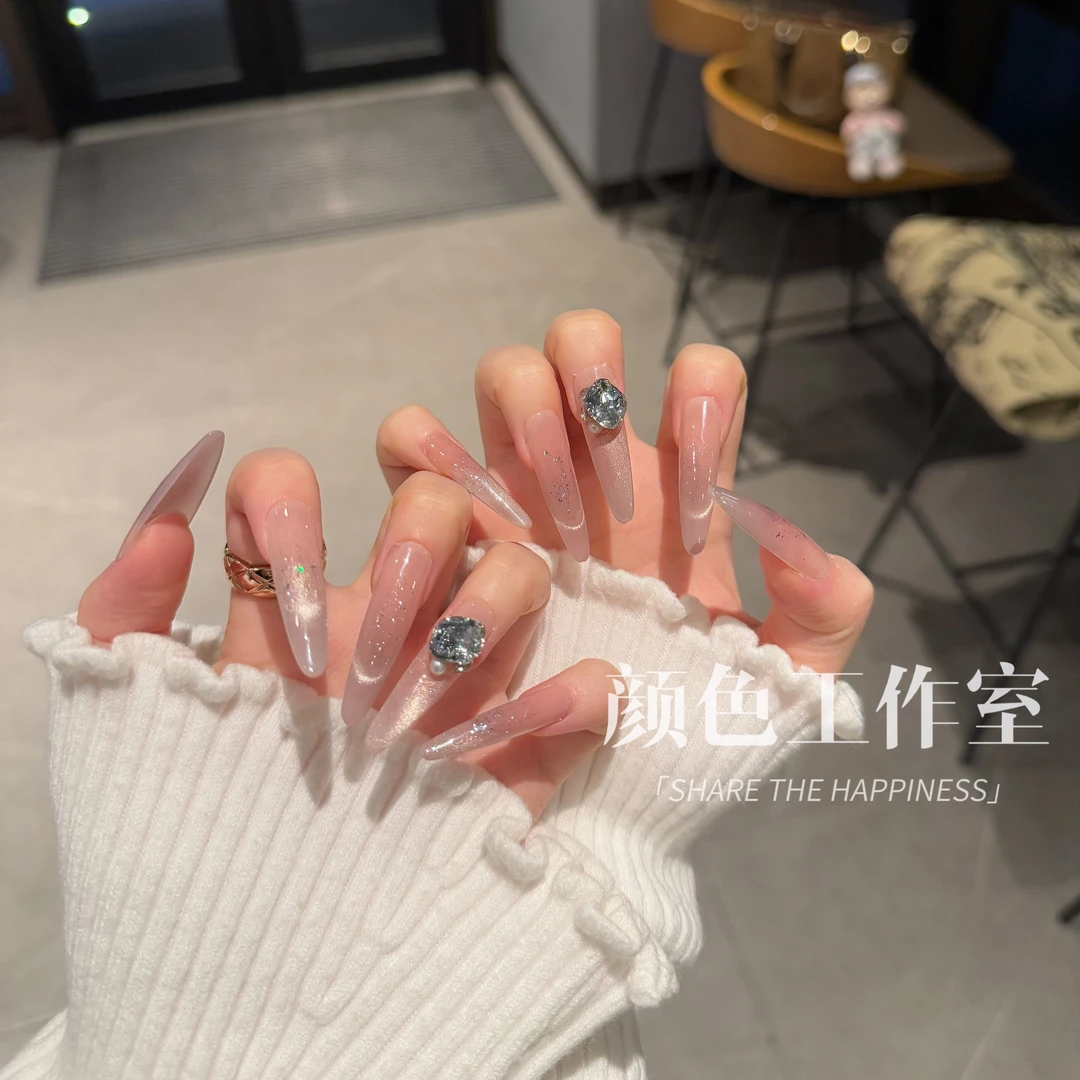 【暧昧】纯欲冰透粉微笑猫眼亮片纯欲精致氛围感手工穿戴美甲贴片