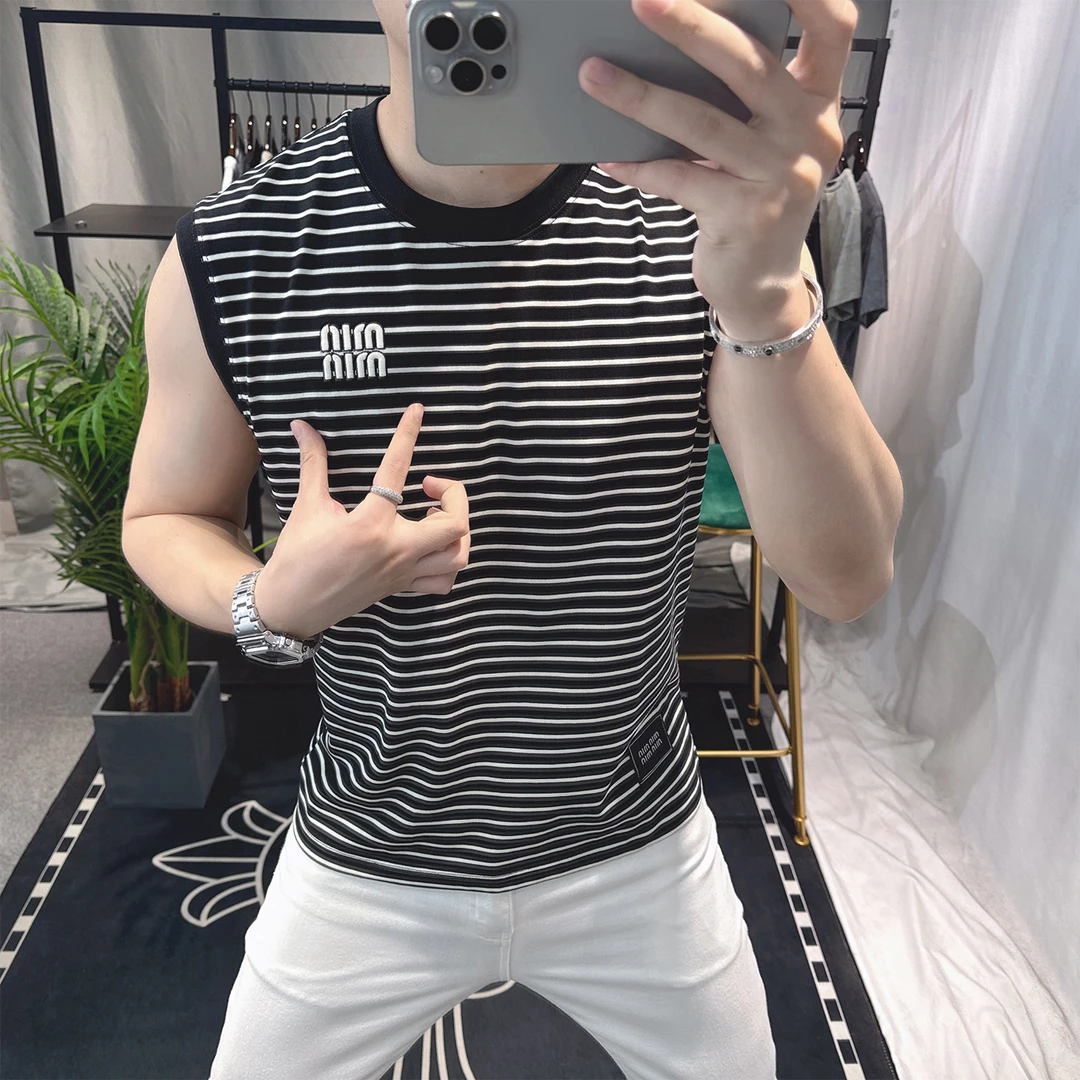 欧洲站男士时尚背心2025新款潮流个性条纹无袖坎肩男百搭帅气大牌