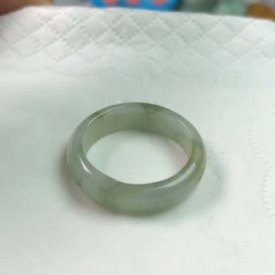 威****翡翠未镶嵌颈饰吊坠