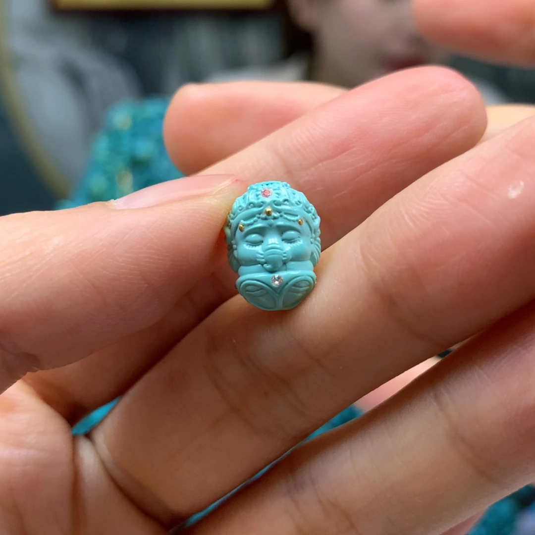 绿松石配饰未镶嵌