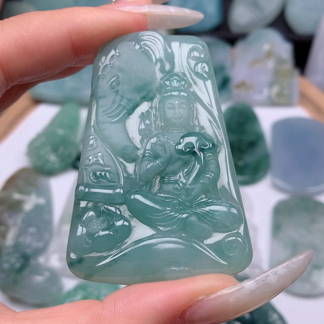 【闪购商品】翡翠颈饰未镶嵌清***！普贤