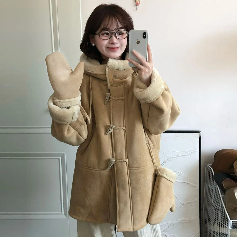 羊羔毛皮毛一体连帽外套女2025冬新款加厚环保皮草韩版配手套外套