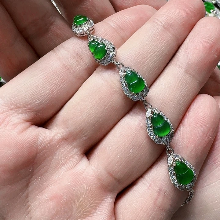 翡翠颈饰未镶嵌天然A货翡翠放漏