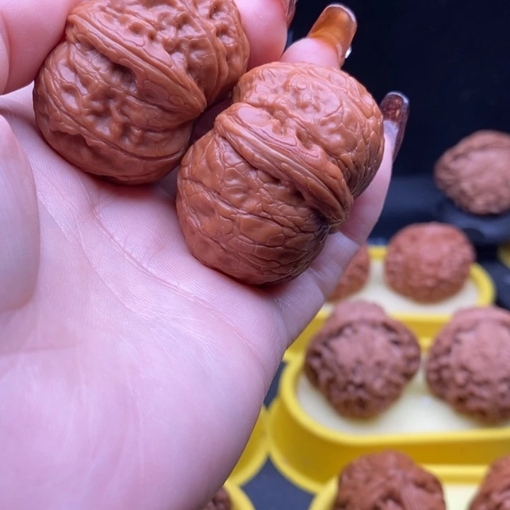 张***金把件文玩核桃元宝