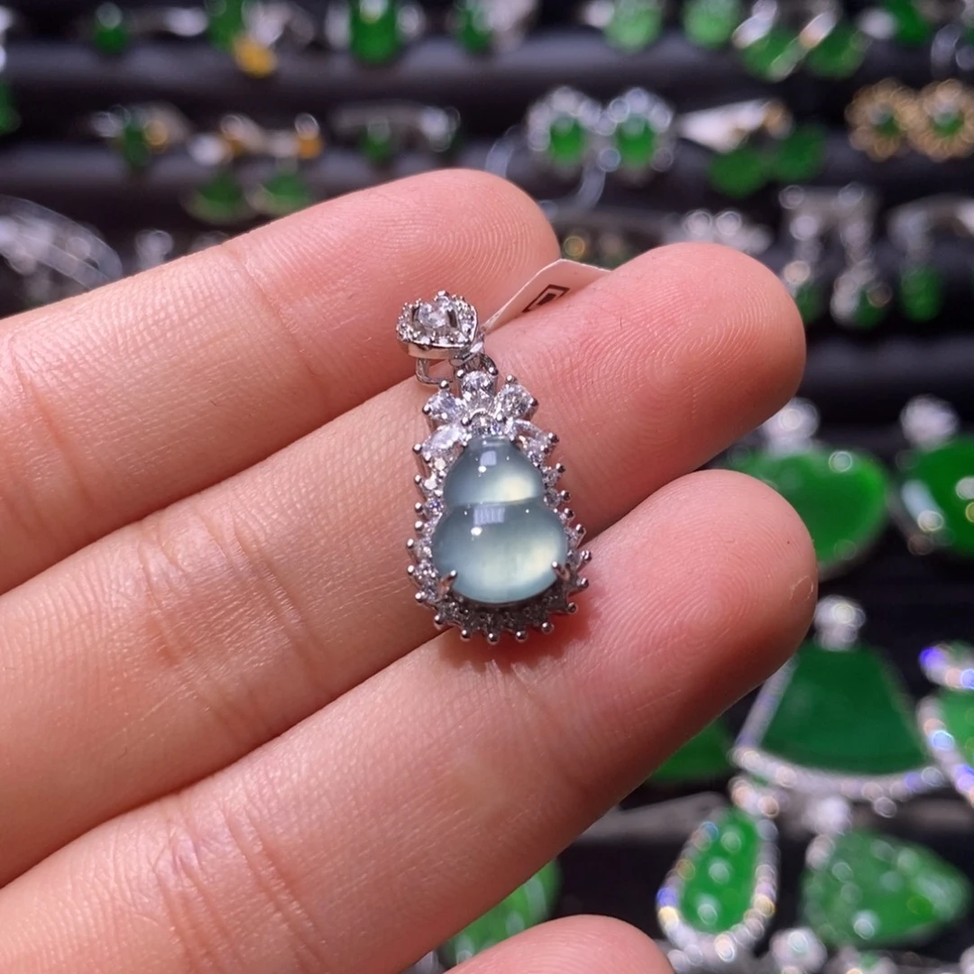 翡翠颈饰银S925镶嵌天然翡翠