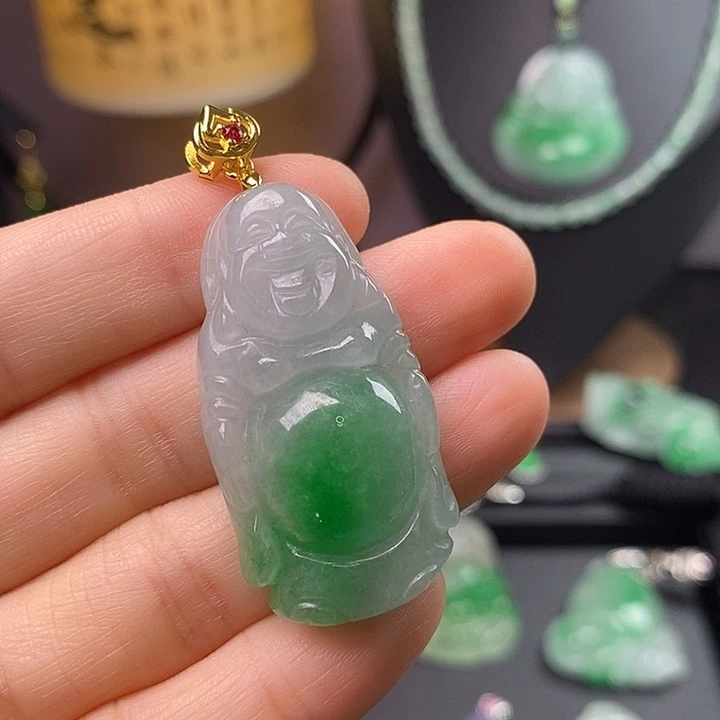 翡翠未镶嵌吊坠(赠链)