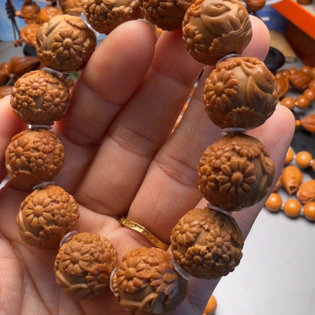 手串/手链橄榄核猴^_^。