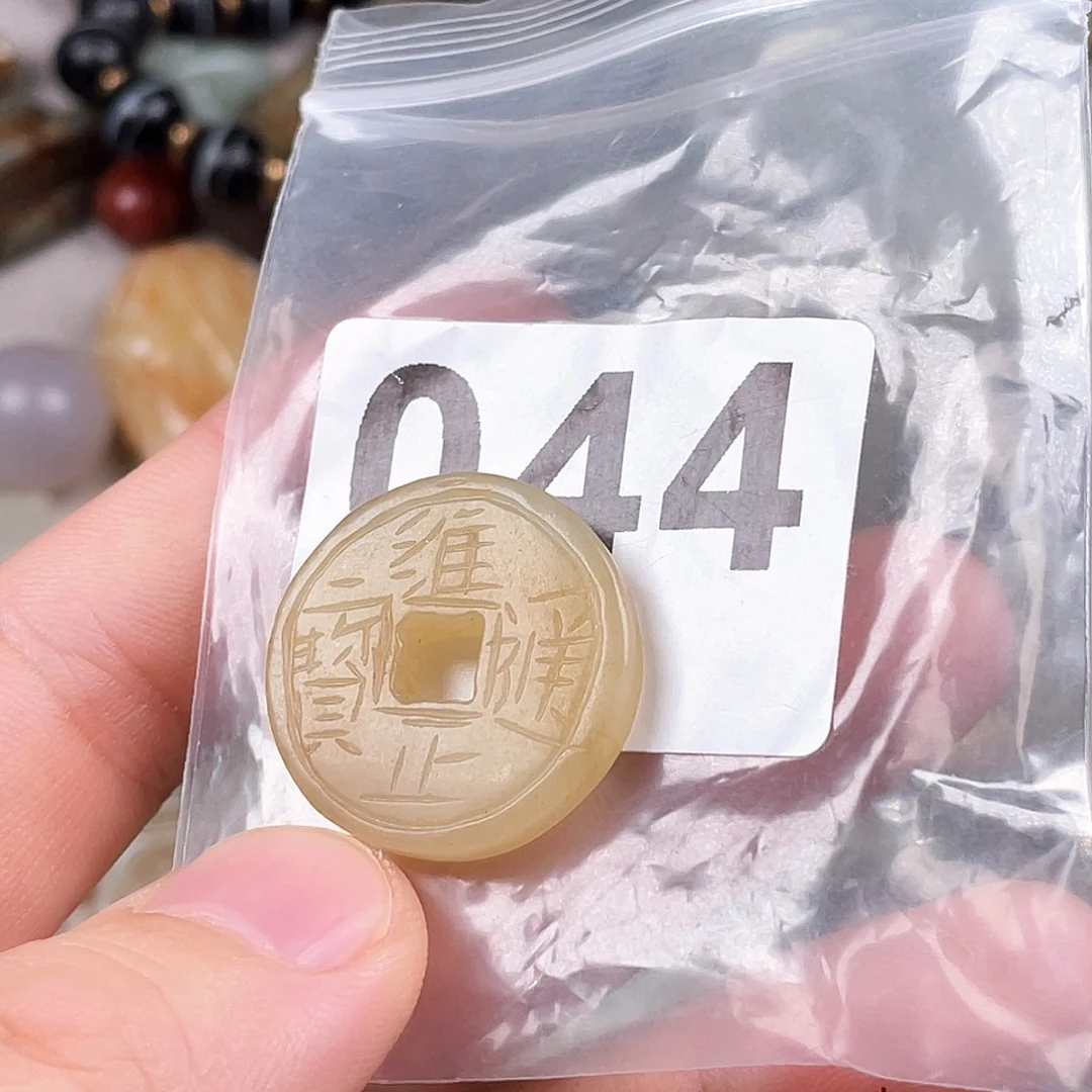 和田玉（糖玉）未镶嵌颈饰