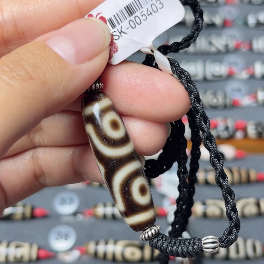 玛瑙/玉髓颈饰未镶嵌?