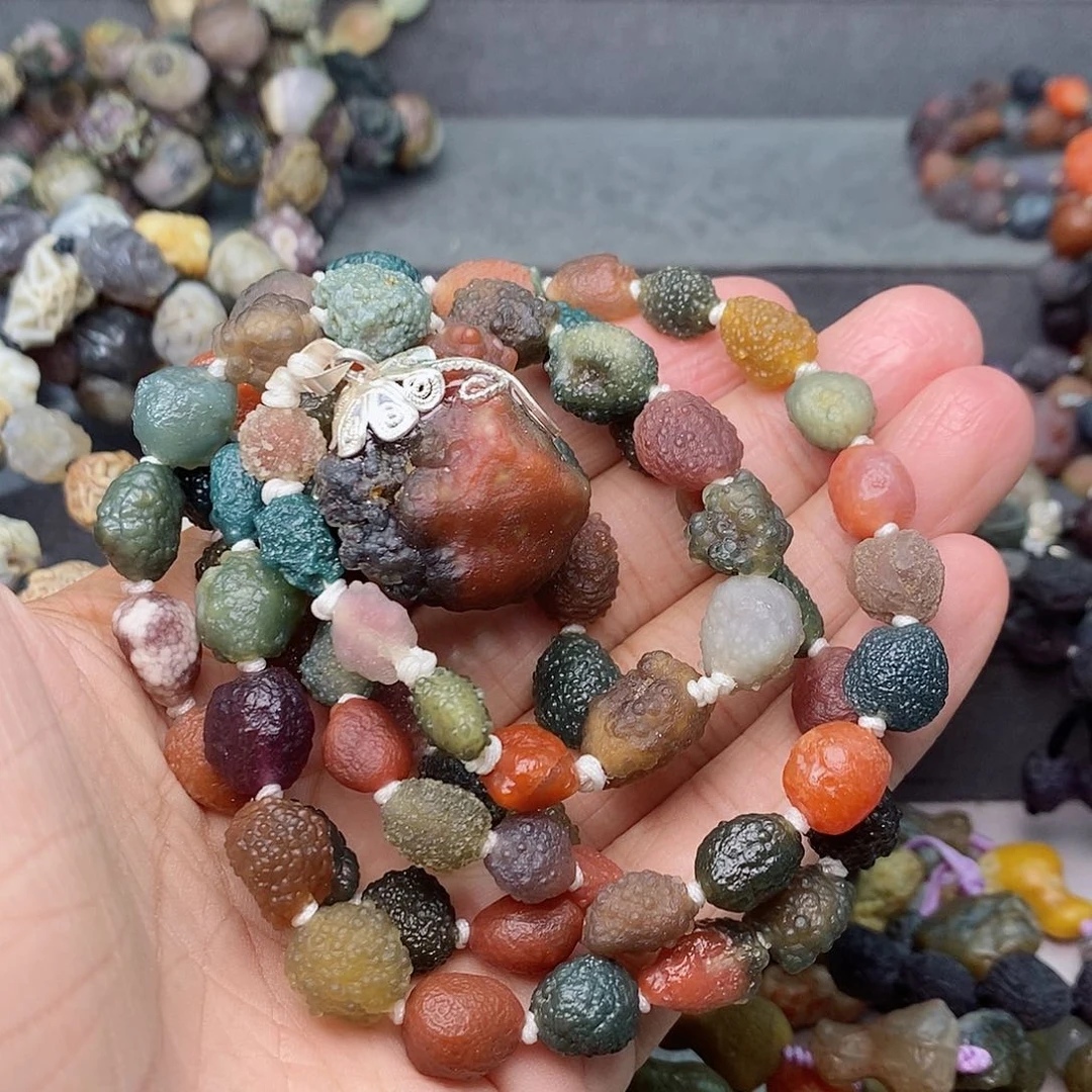 未镶嵌玛瑙/玉髓珠宝奇石学