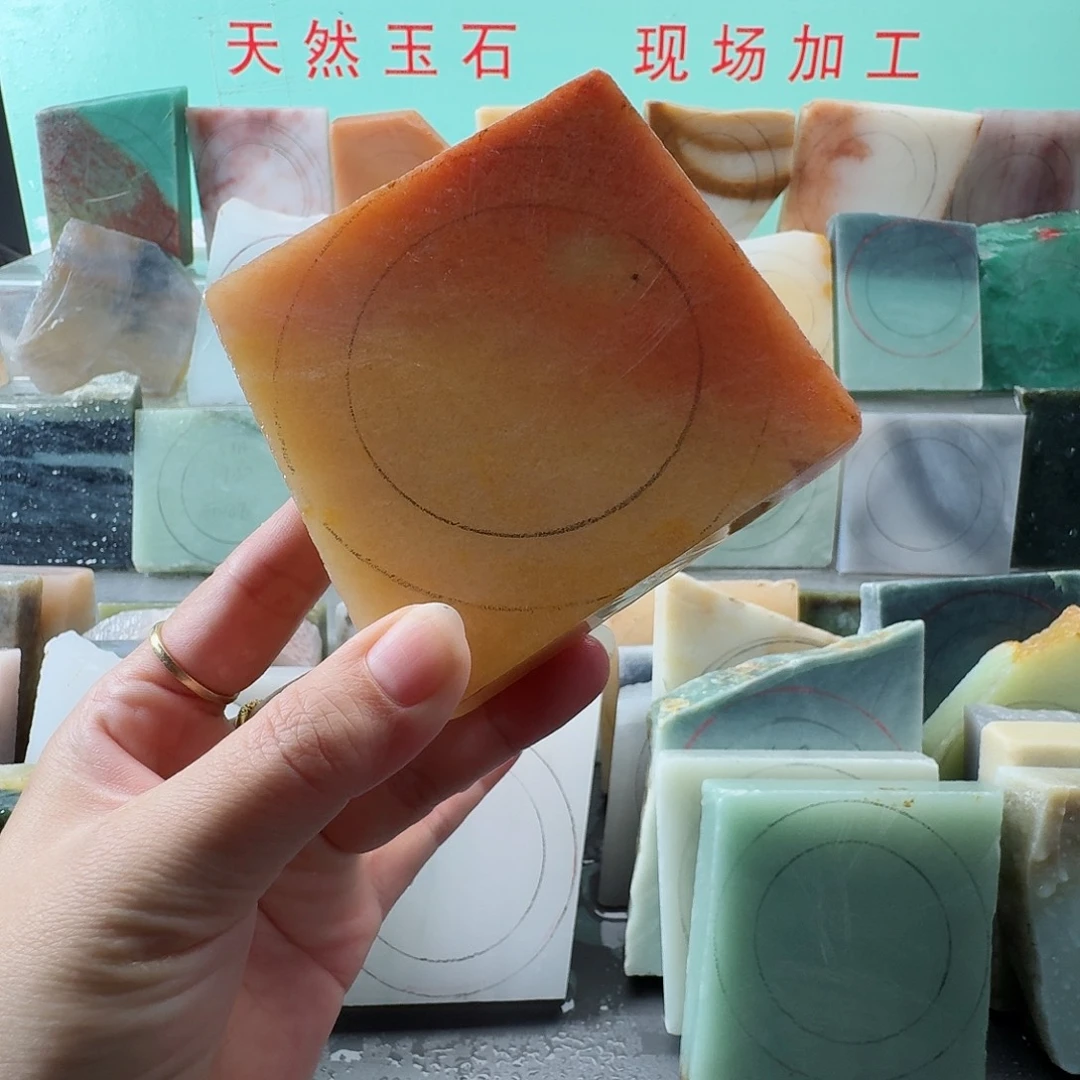未镶嵌手镯石英质玉（金丝玉）手镯定制