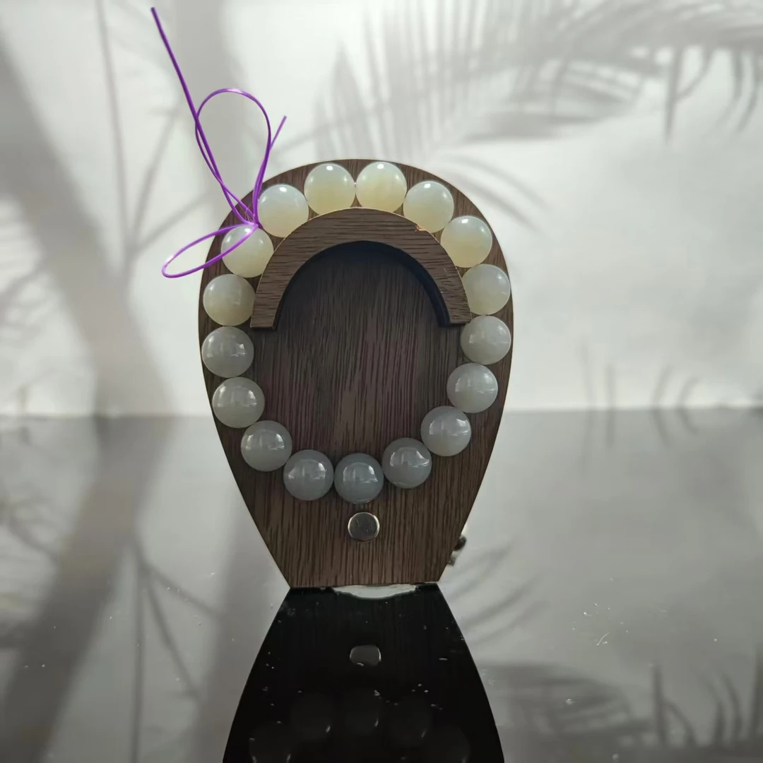 V和田玉圆珠手串（卡12）2104