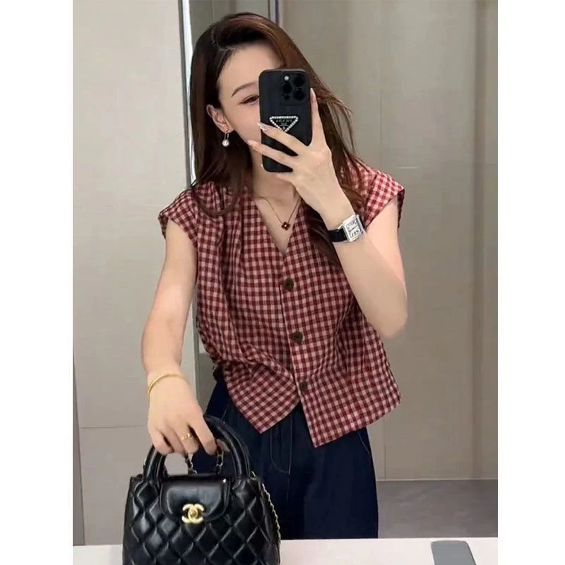 V领撞色格子背心衬衫女夏季新款复古甜辣设计感收腰显瘦小众上衣