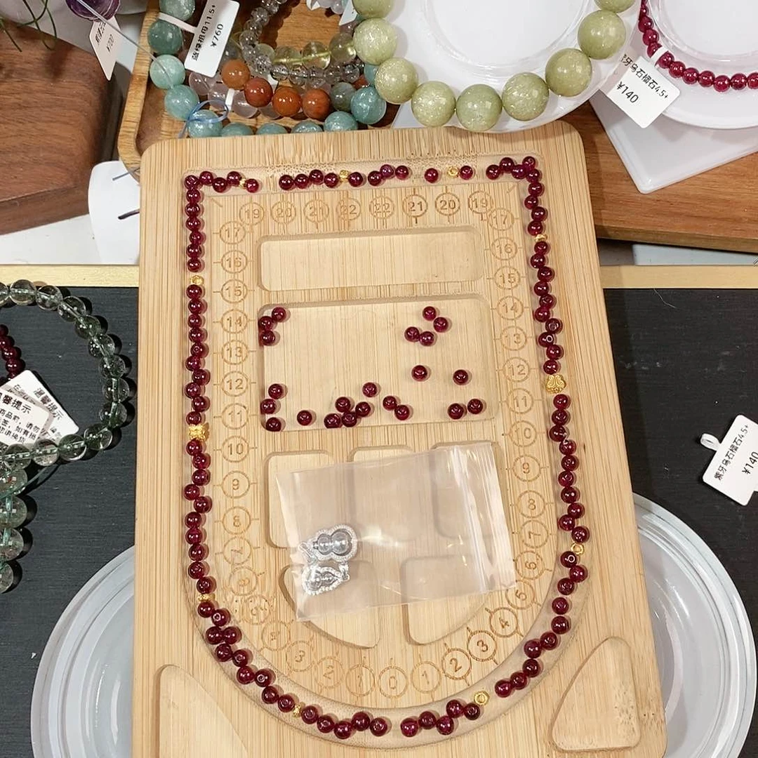 水晶手链未镶嵌耶****?13三圈