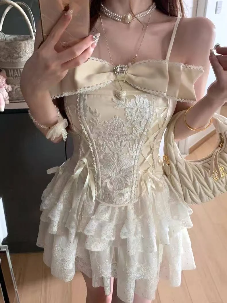 高端轻奢新款气质百搭女装小香风国风辣妹