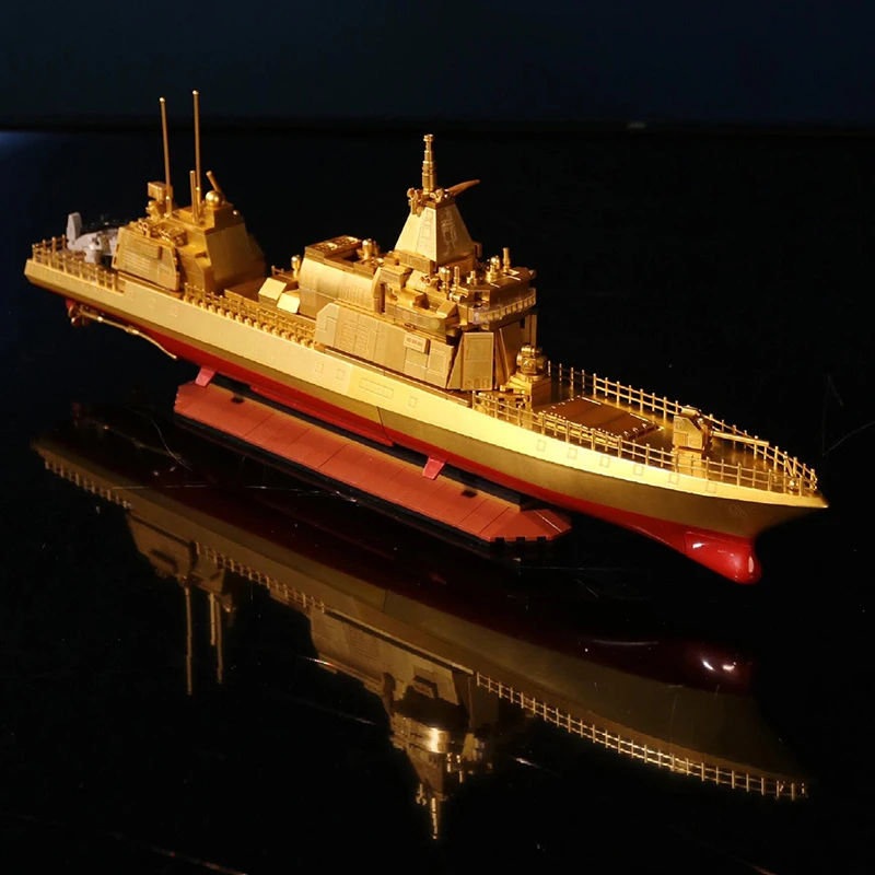 黄金舰055型导弹驱逐舰模型摆件益智拼装玩具男孩礼物653006