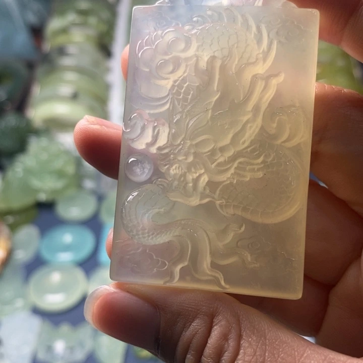 S****蛇纹石玉未镶嵌颈饰