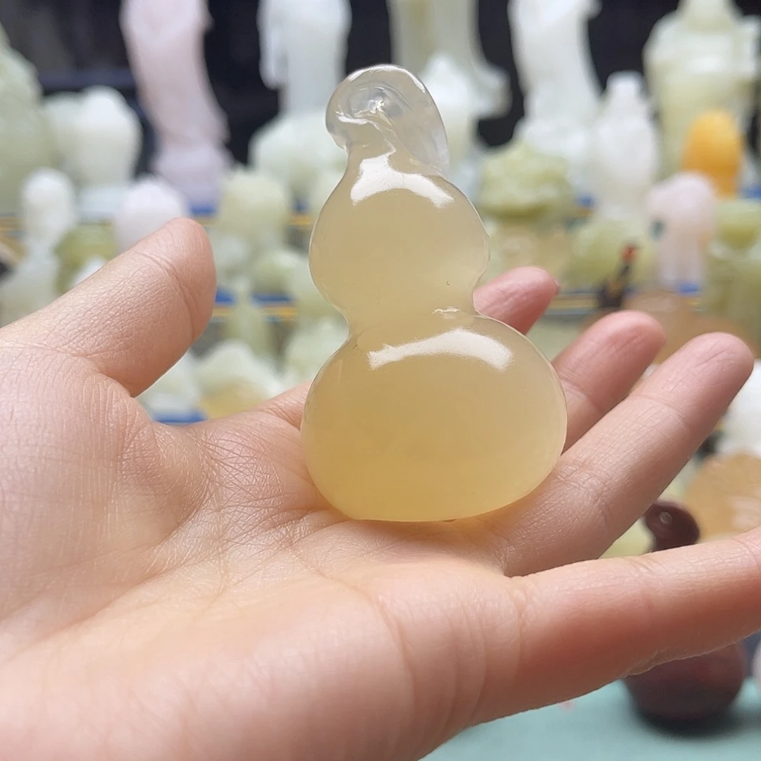 小***星玉天然桌面小摆件