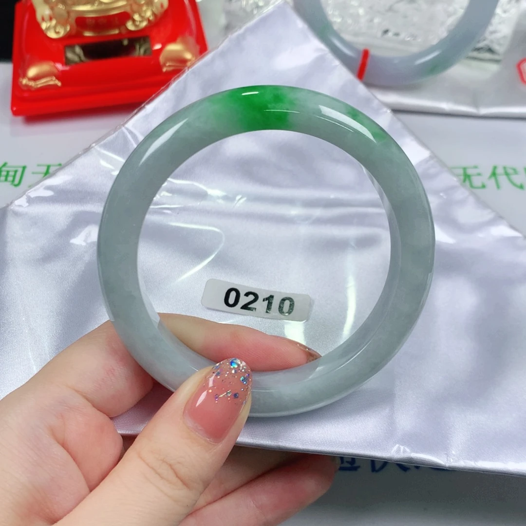 翡翠手镯（圆镯）未镶嵌正圈0210