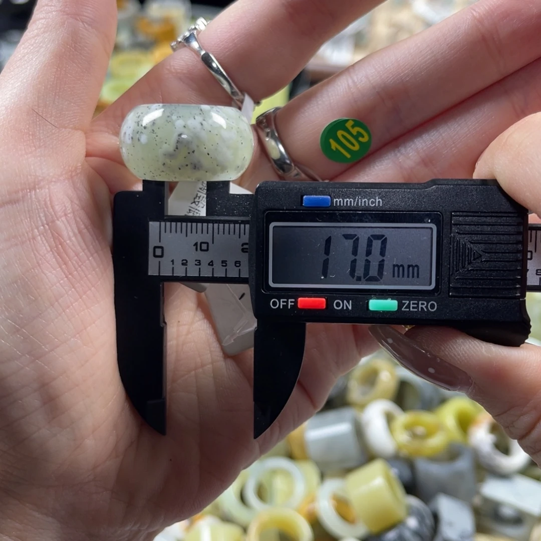 蛇纹石玉合金戒指