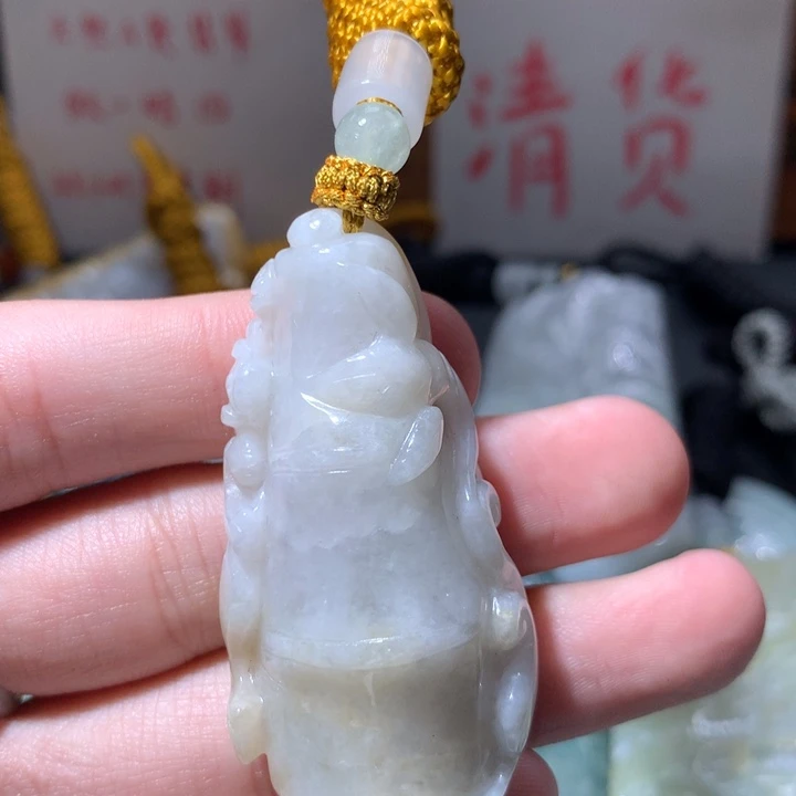 翡翠未镶嵌颈饰保真天然a货翡翠