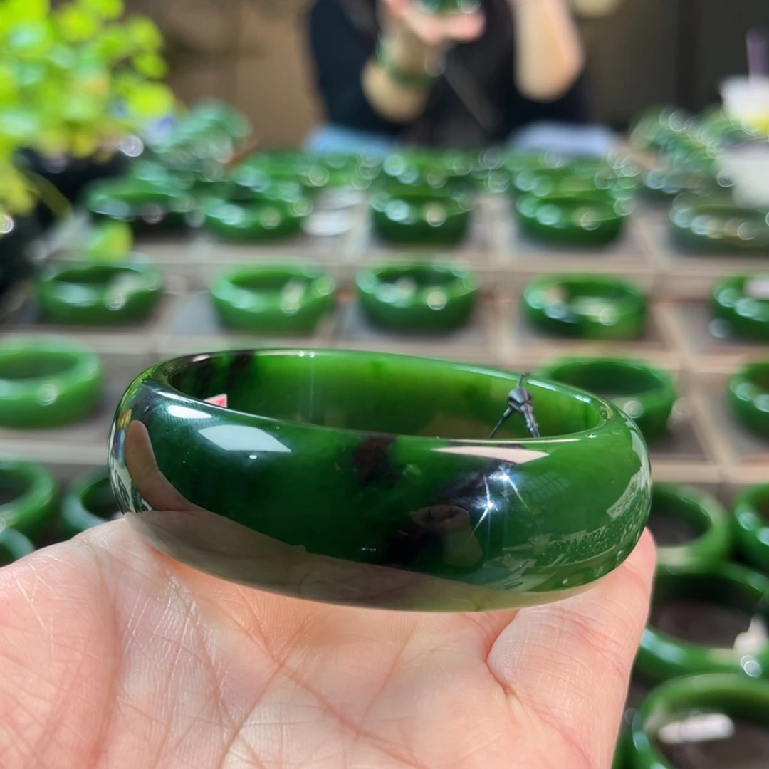 未镶嵌手镯和田玉（碧玉）