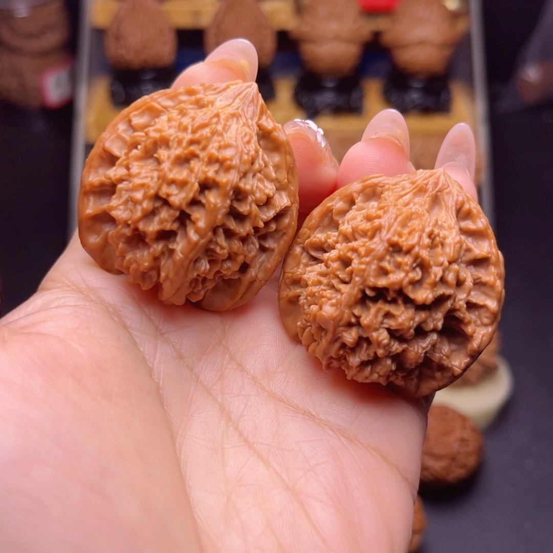 文玩核桃吊坠39尺全品满天星