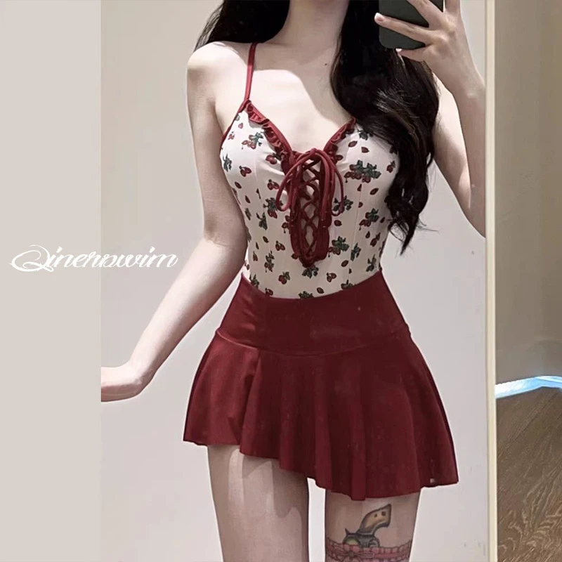 泳衣女款连体吊带两件套装少女小清新印花纯欲风显瘦遮肉温泉泳衣