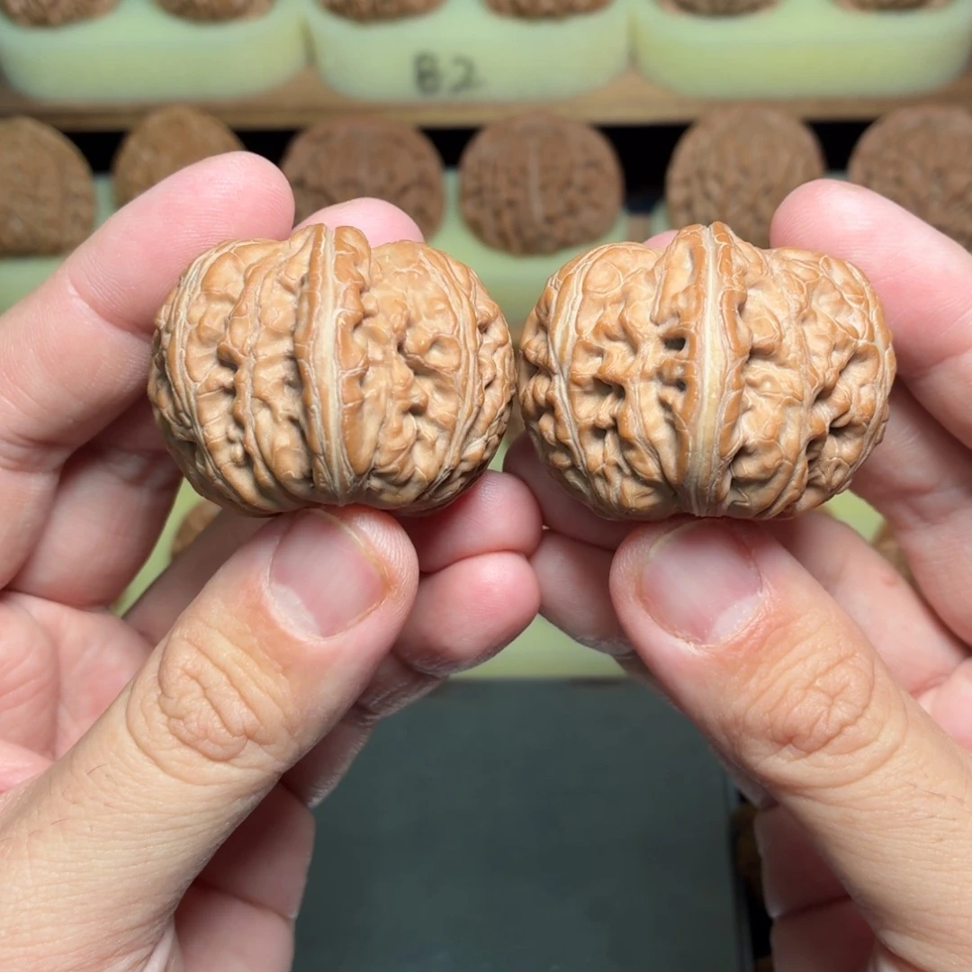 文玩核桃吊坠43平谷元宝全品46g