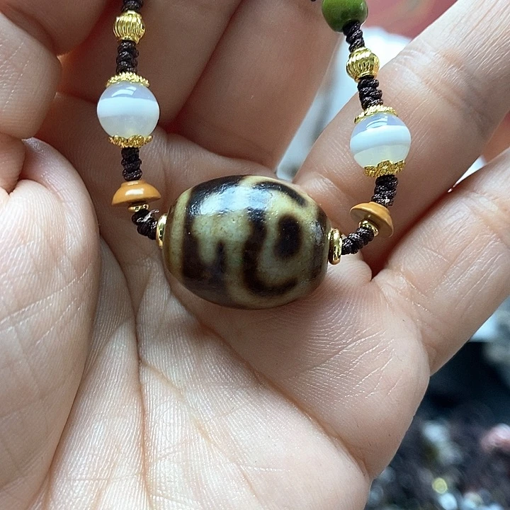 玛瑙/玉髓颈饰合金