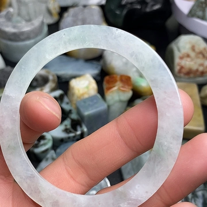 翡翠未镶嵌颈饰天然翡翠59
