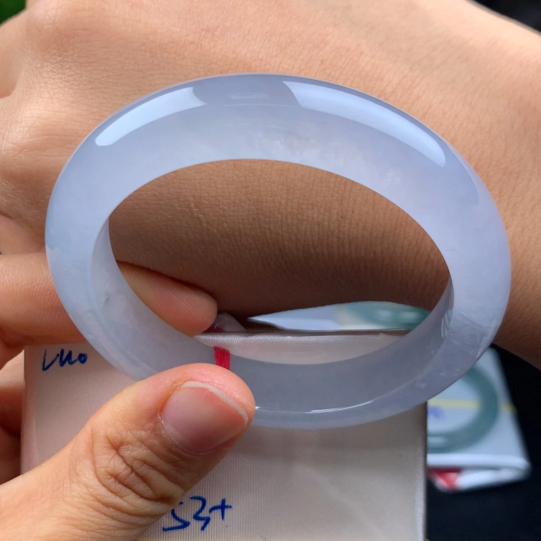 翡翠未镶嵌手镯冰紫起光全条一致