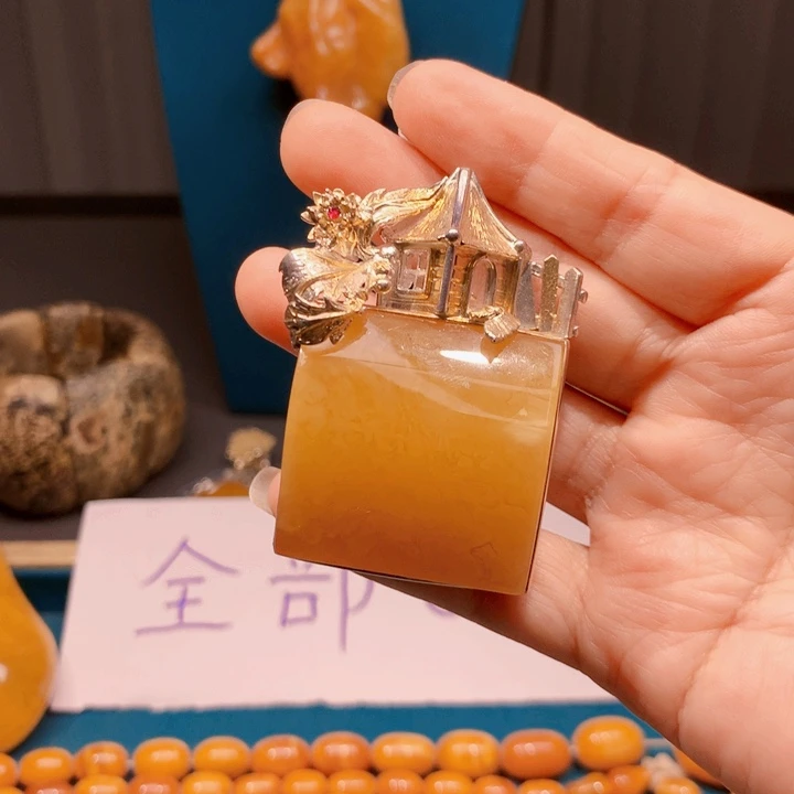 琥珀颈饰未镶嵌波兰设计款琥珀蜜蜡