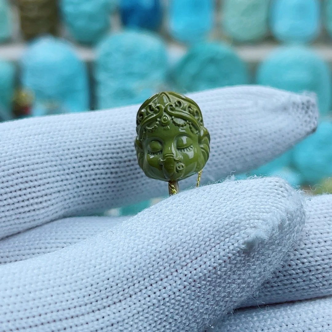 绿松石未镶嵌珠宝奇石