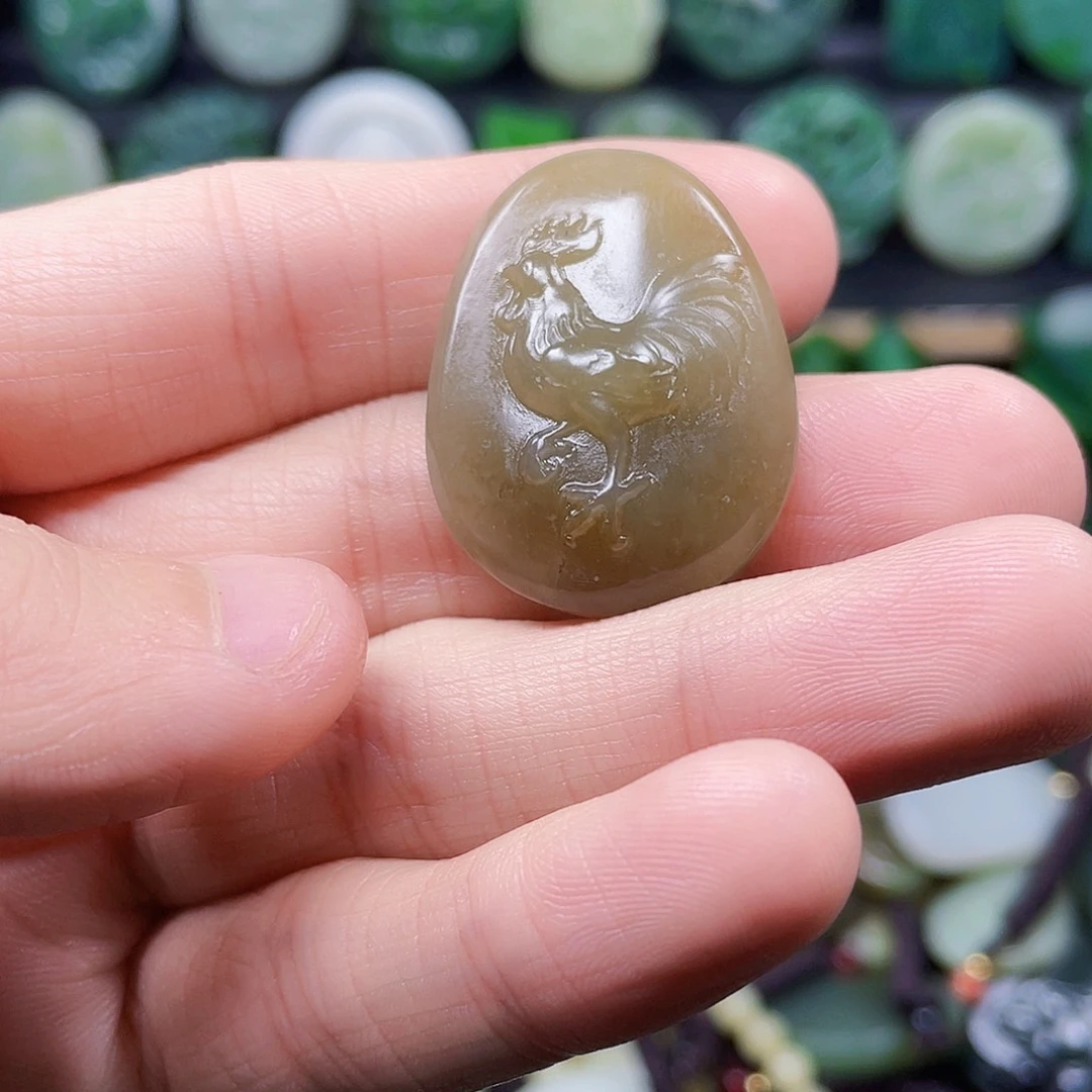 和田玉未镶嵌珠宝半成品