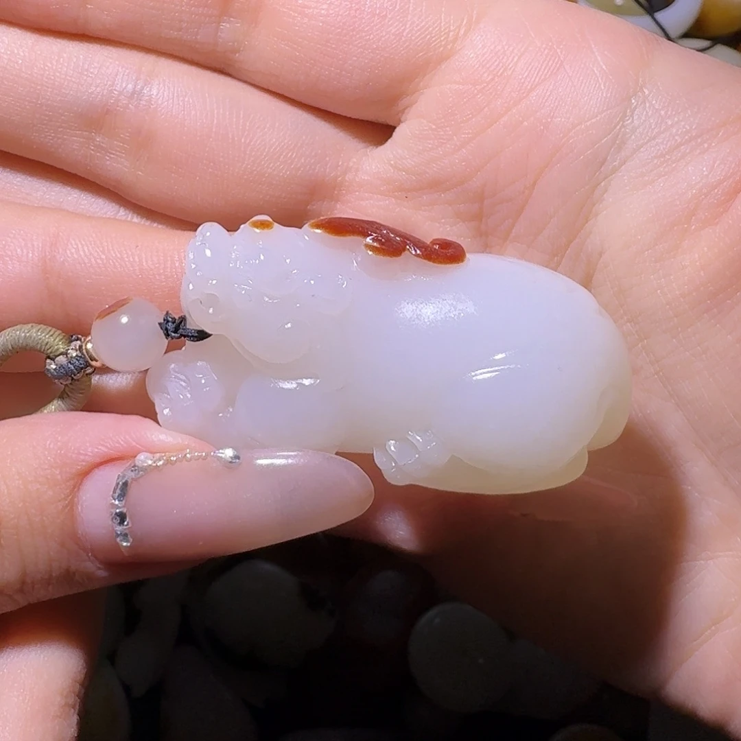 胡***将和田玉未镶嵌挂件