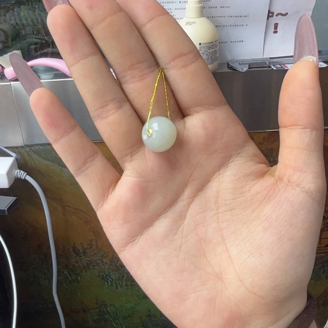 和田玉18K金镶嵌颈饰