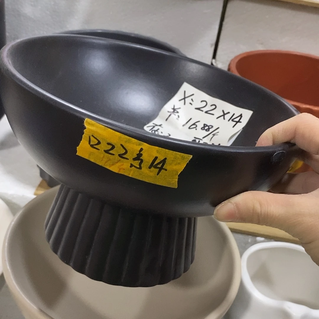 陶杯子陶盆有孔 瑕疵介意勿拍