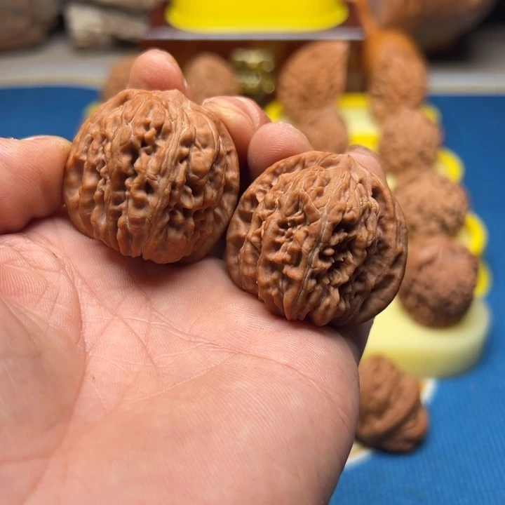 文玩核桃吊坠四座楼全品无修39尺