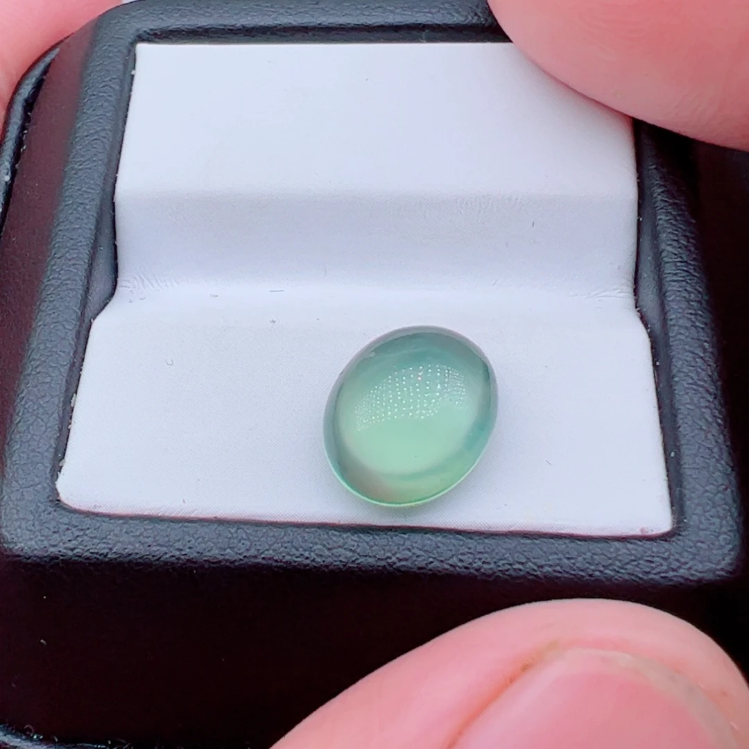 葡萄石未镶嵌4.58克拉裸石