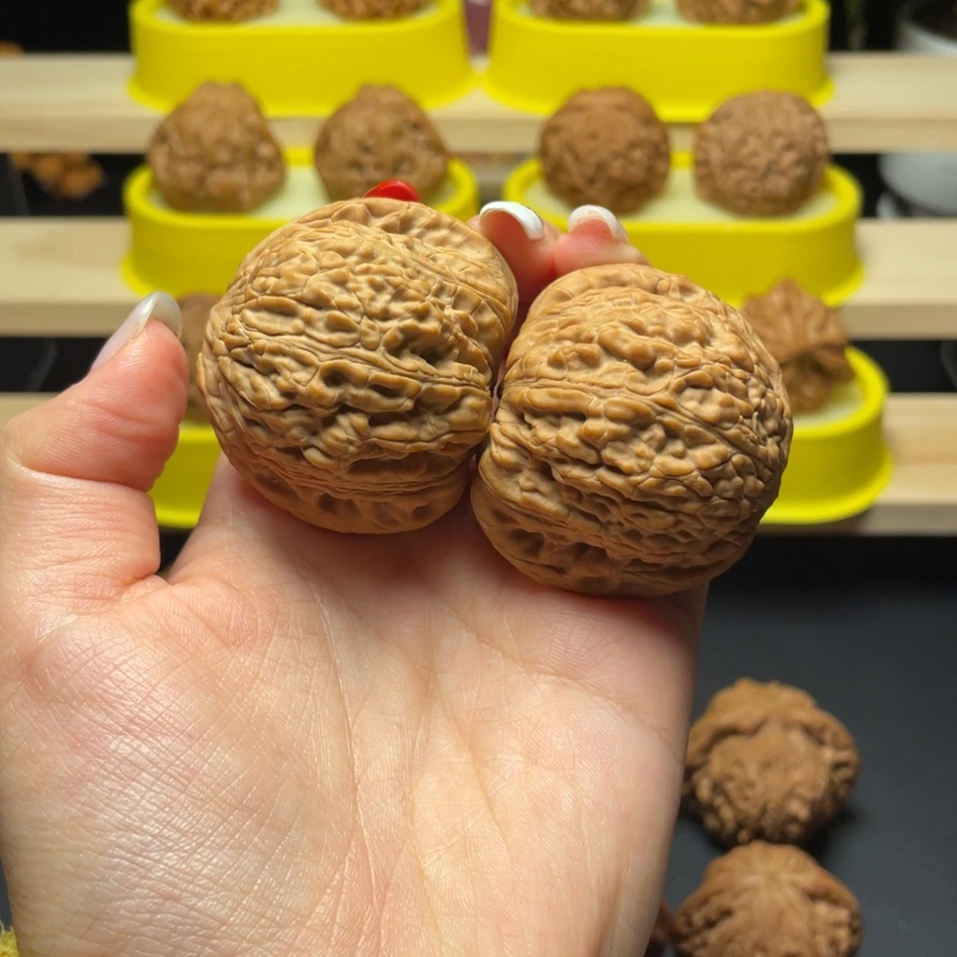 文玩核桃把件全品泥鳅背45