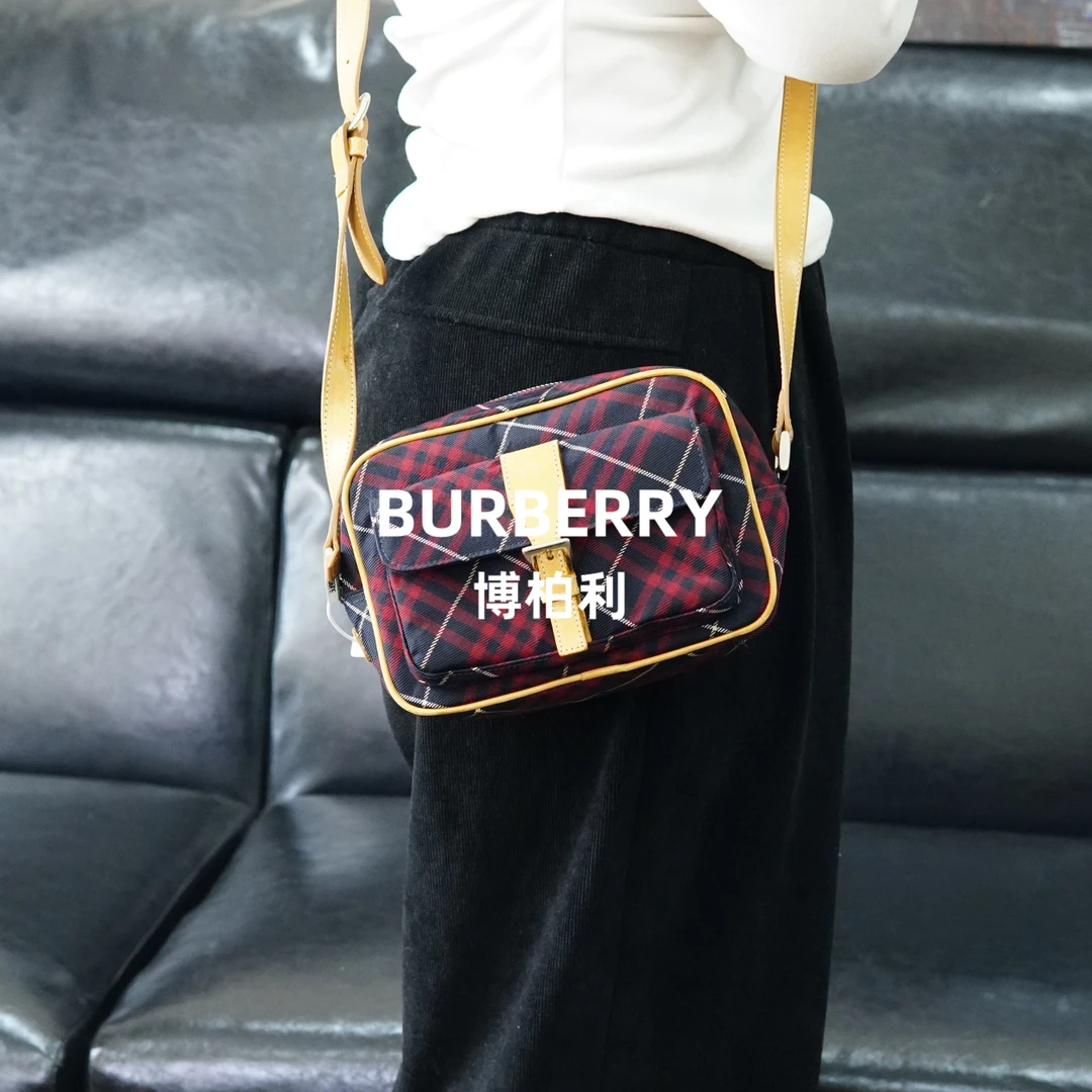 95新 BURBERRY/博柏利 巴宝莉 格纹斜挎包/FYWJ11515533/5533