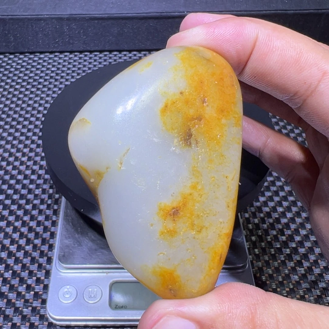 吊坠(不含链)未镶嵌和田玉（子料）104