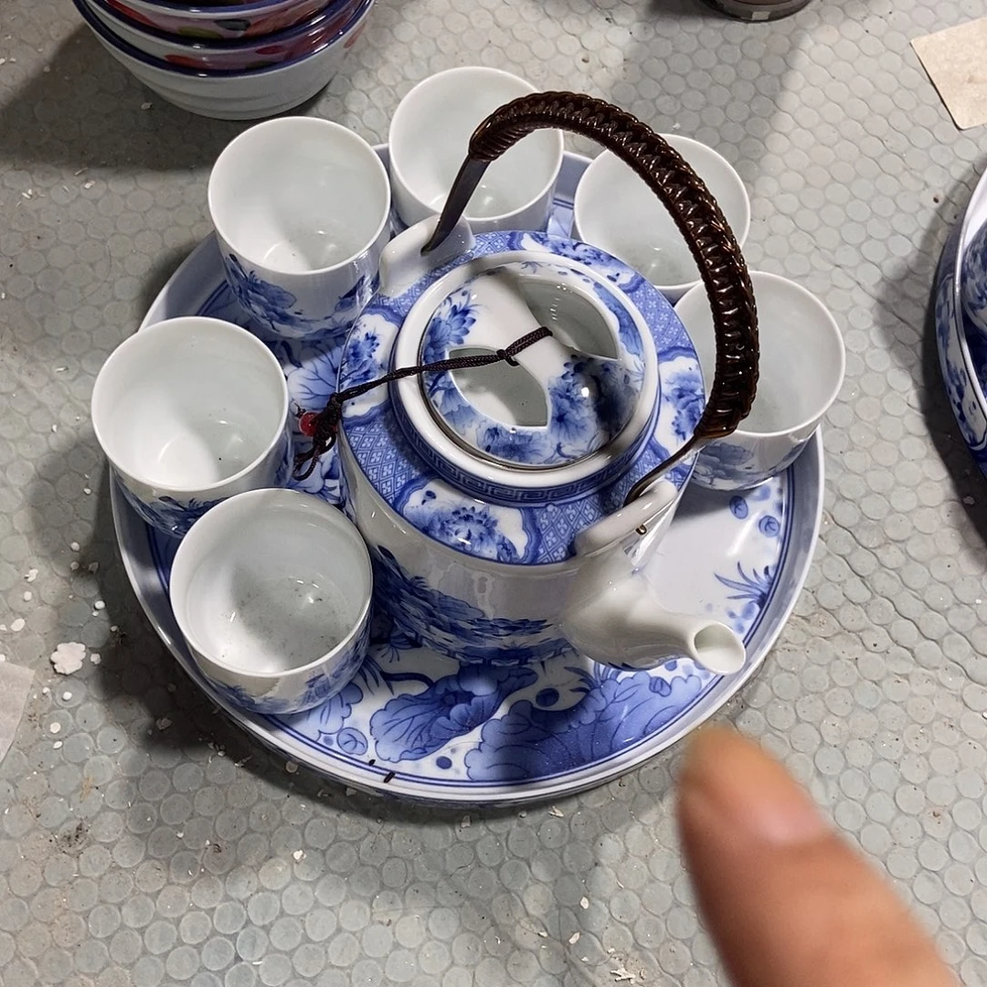 周***周瓷片景德镇陶瓷壶一套加两个杯子