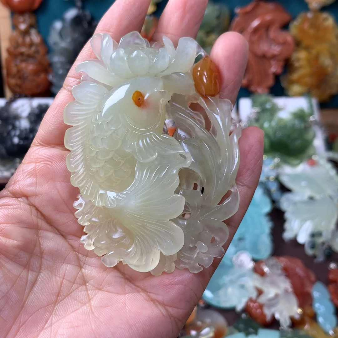 未镶嵌蛇纹石玉挂坠