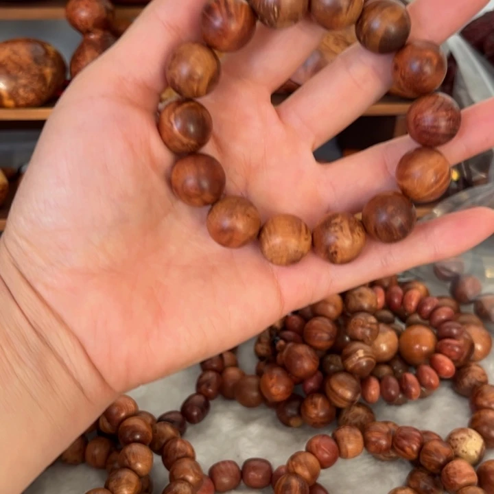 木质非金属16火琉璃手串