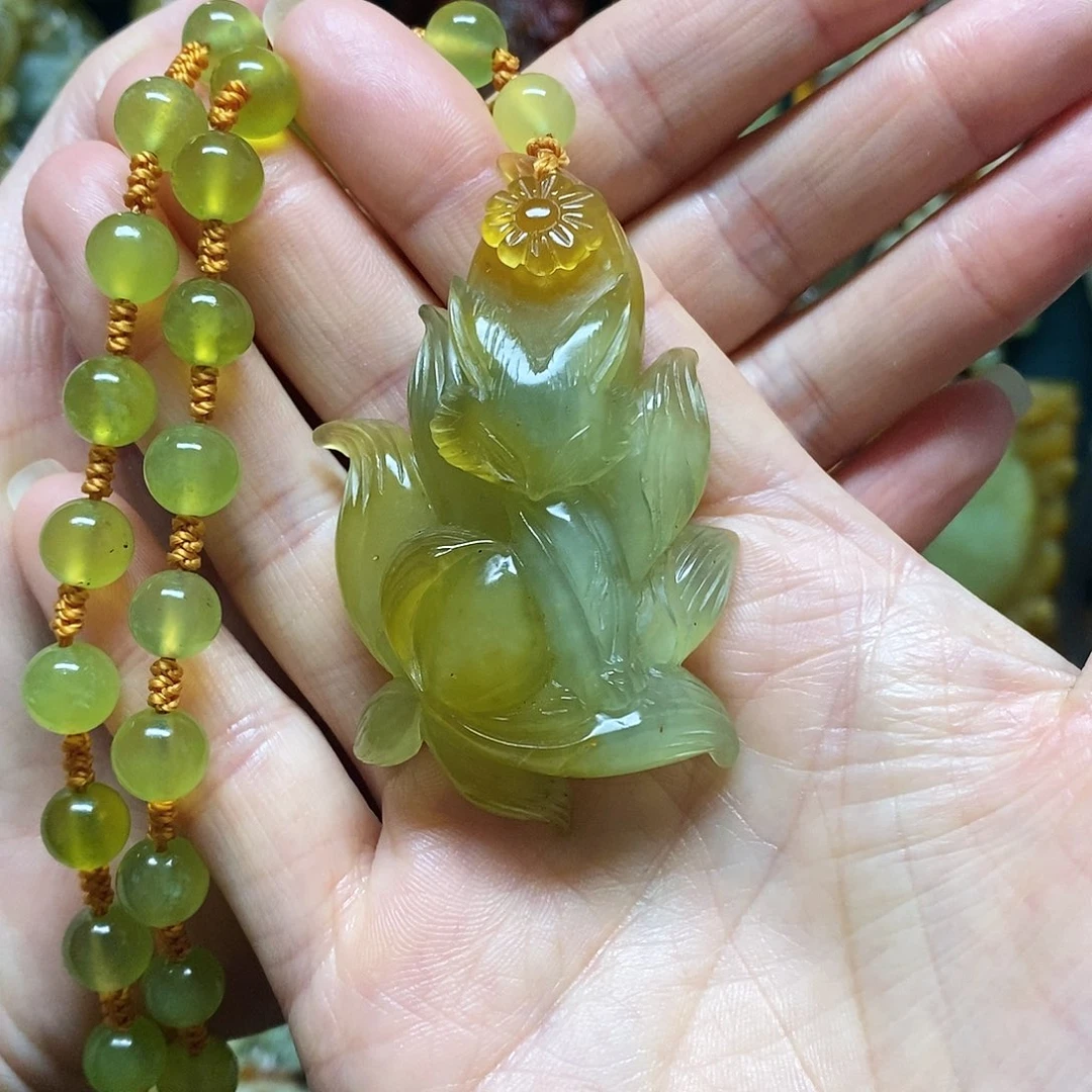 岫玉未镶嵌吊坠(赠链)