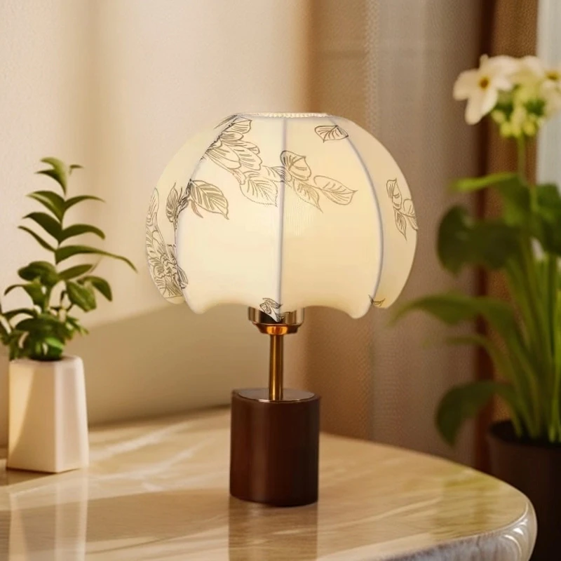 【一灯良品】中式田园复古花纹台灯卧室床头柜新款中古装饰床头灯