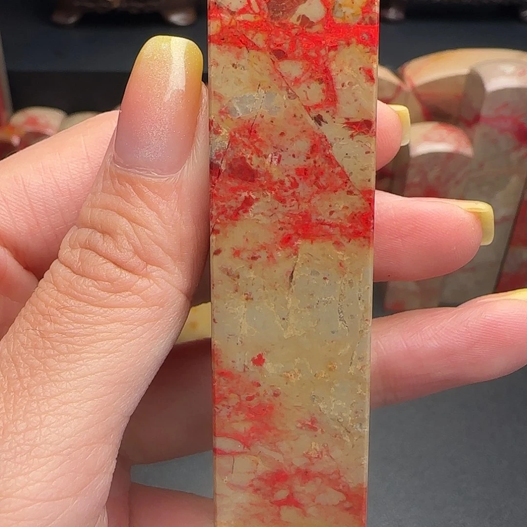 昌化石昌化鸡血石