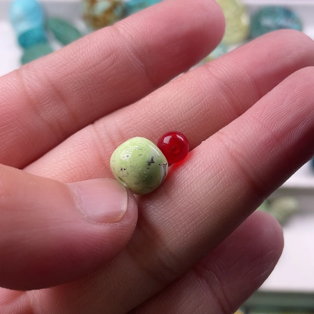 天***蓝南红玛瑙未镶嵌颈饰